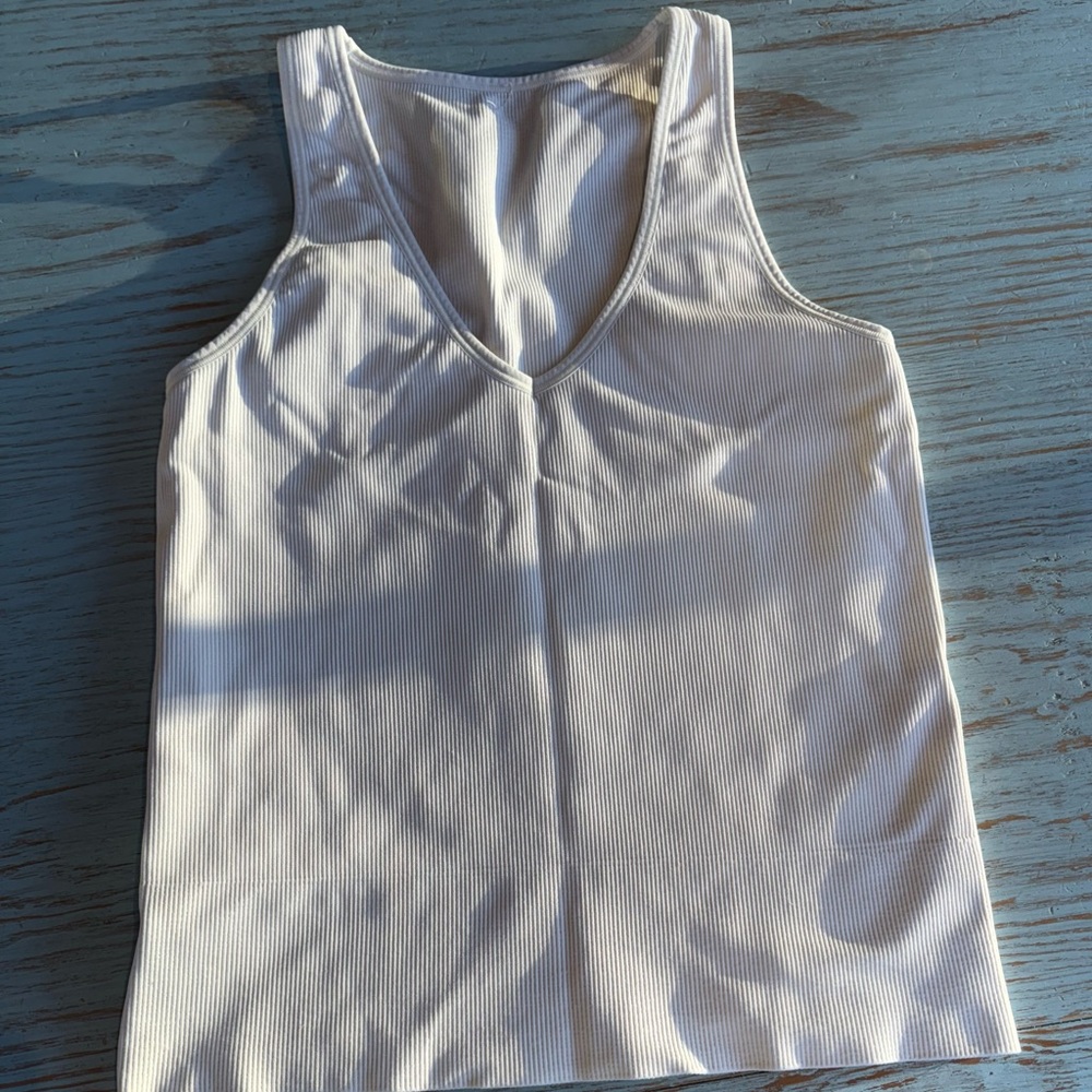 Athleta fitted tank